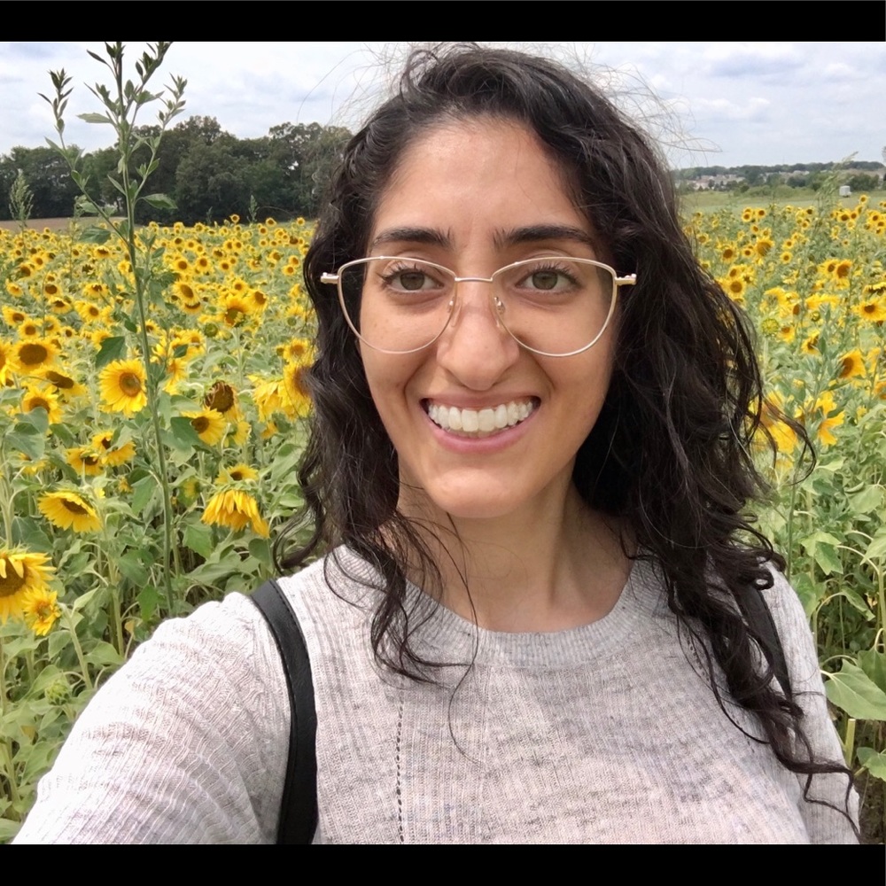 Meet your Posher, Nidia